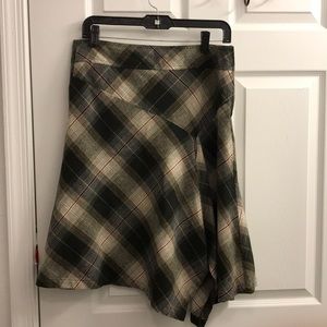 Asymmetrical plaid skirt